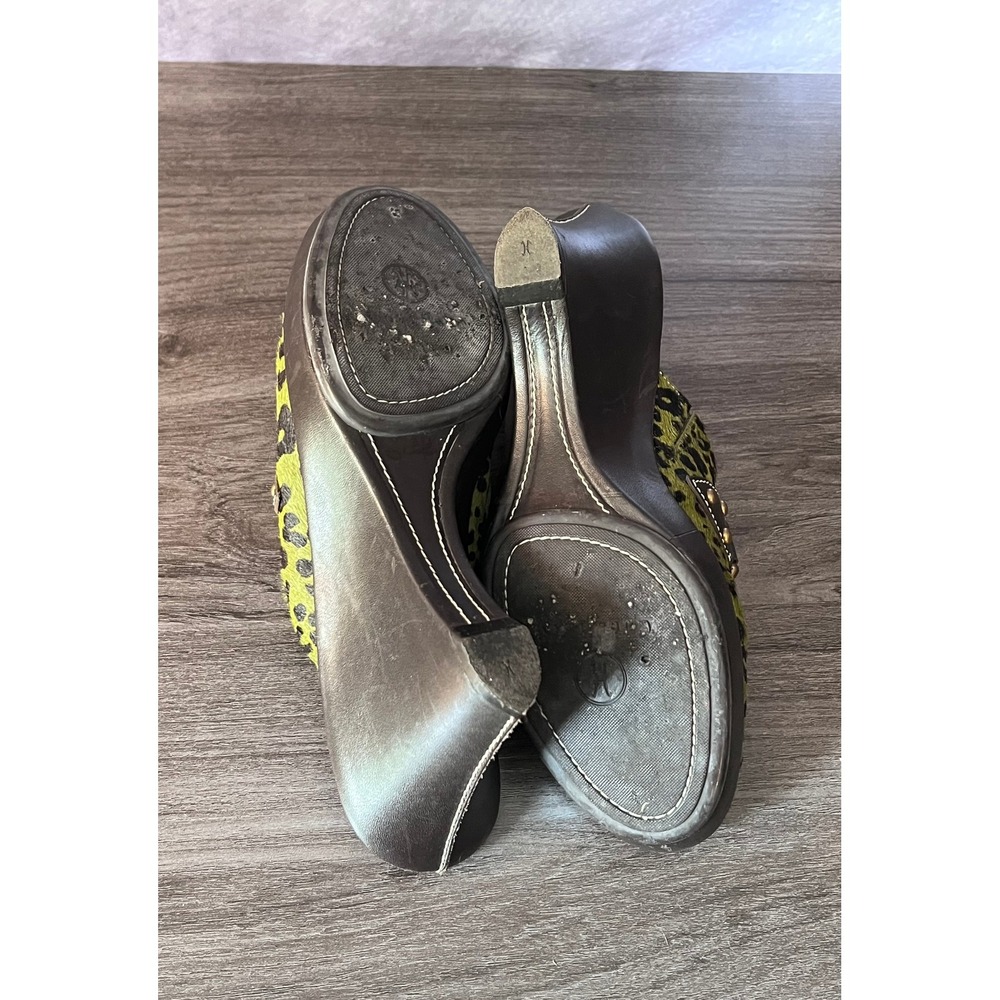Cole Haan Green Leopard Calf Hair Wedge Mules Size 7AA Clogs Buckles Vintage - Picture 6 of 6